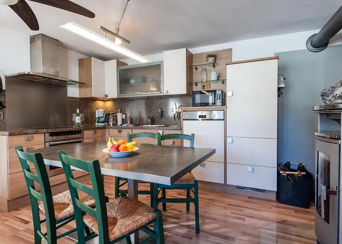Apartmenthaus Ehrenberg شقة *